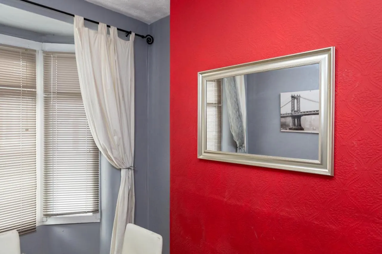 3 Bedroom Middlesborough Town Centre Town House Middlesbrough United Kingdom