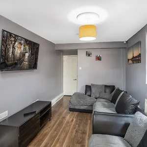 Homestay Town Centre Double Private, Middlesbrough